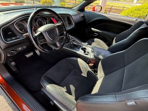 Used 2020 Dodge Challenger GT w/ Plus Package image 6