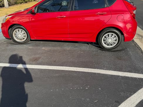 Used 2016 Hyundai Accent SE image 11