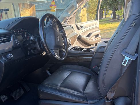 Used 2019 Chevrolet Tahoe LT RWD image 4