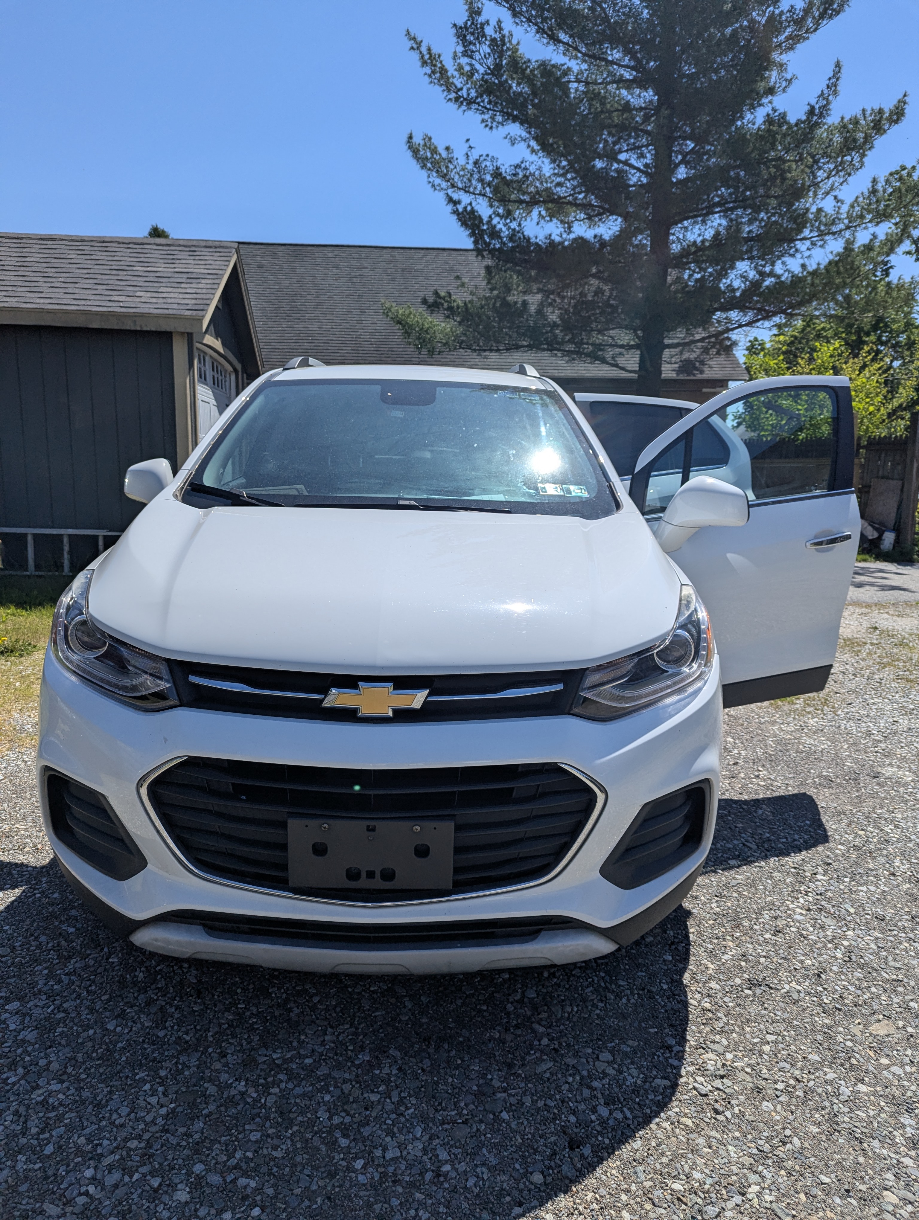 Used 2017 Chevrolet Trax LT w/ LT Convenience Package AWD/4WD image 8