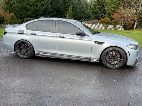 Used 2014 BMW M5 image 5