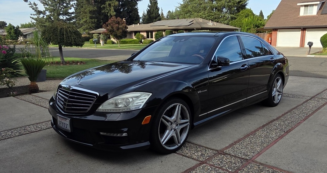 Used 2011 Mercedes-Benz S 63 AMG image 1