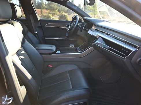 Used 2021 Audi A8 L 4.0T image 17