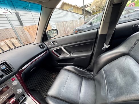 Used 2009 Subaru Outback 2.5i Limited image 15