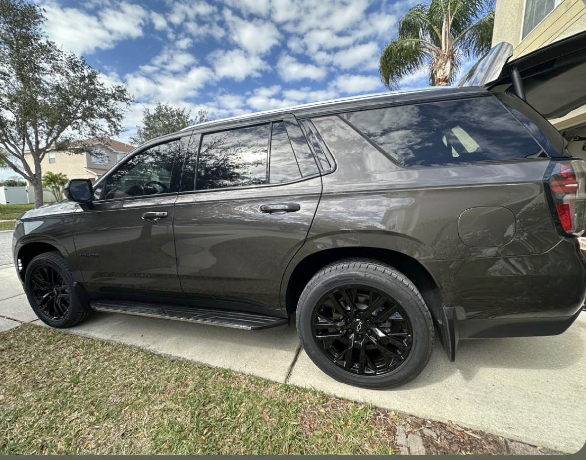 Used 2021 Chevrolet Tahoe LT w/ Rear Media and Nav Package RWD image 5
