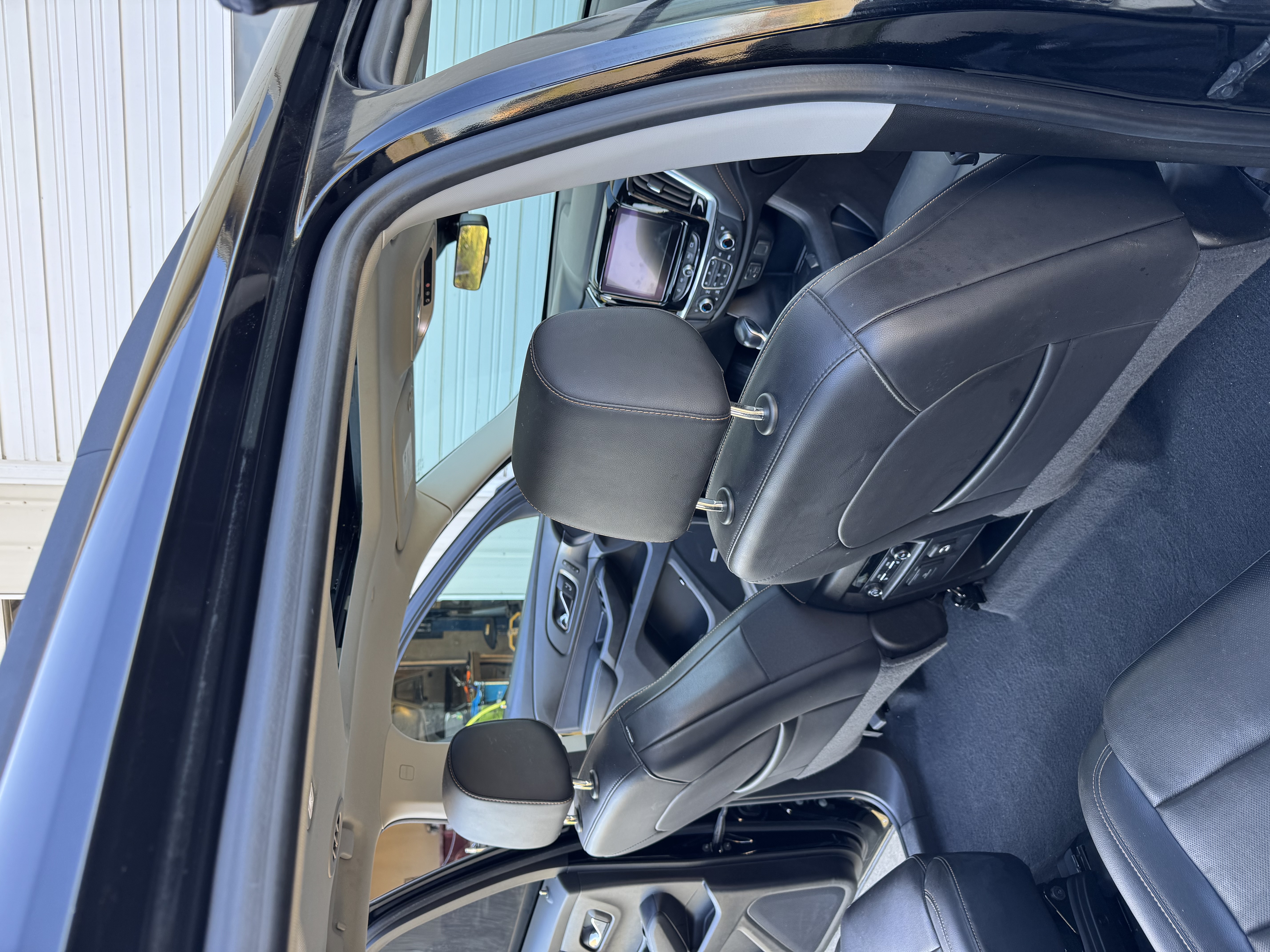 Used 2021 Chevrolet Traverse Premier w/ Redline Edition AWD/4WD image 8