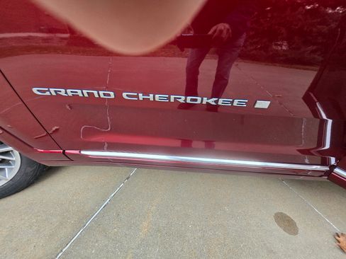 Used 2023 Jeep Grand Cherokee Summit w/ Advanced Protech Group IV image 25