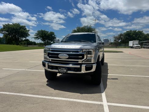 Used 2021 Ford F250 Lariat w/ Tremor Off-Road Package AWD/4WD image 2