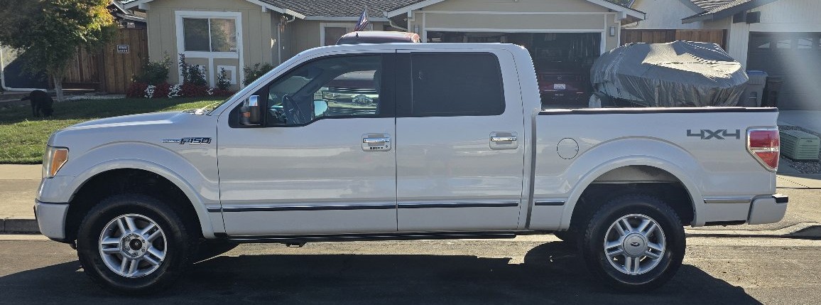 Used 2011 Ford F150 Platinum AWD/4WD image 1