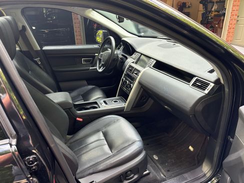 Used 2016 Land Rover Discovery Sport HSE AWD/4WD image 11