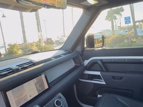 Used 2021 Land Rover Defender 90 S image 8