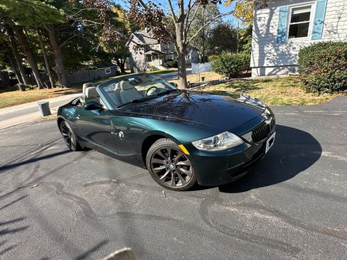 Used 2006 BMW Z4 3.0si image 1