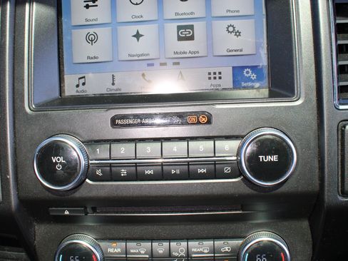 Used 2018 Ford Expedition Limited w/ Equipment Group 302A image 26