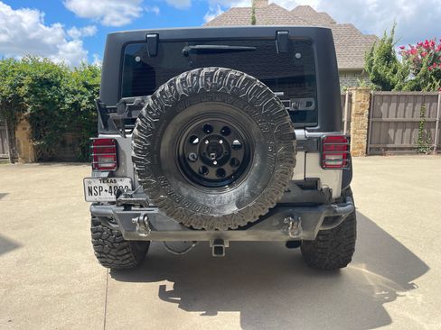 Used 2013 Jeep Wrangler Rubicon w/ PWR Convenience Group image 5