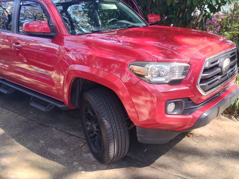 Used 2018 Toyota Tacoma SR5 image 14