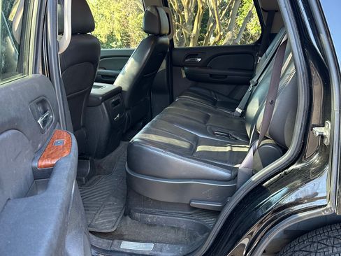 Used 2008 GMC Yukon 2WD Hybrid image 9