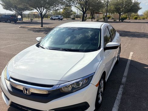 Used 2018 Honda Civic LX image 10