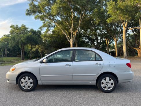 Used 2006 Toyota Corolla CE FWD image 4