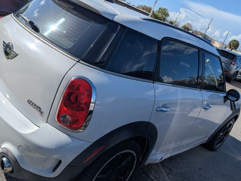 Used 2011 MINI Cooper Countryman S image 5