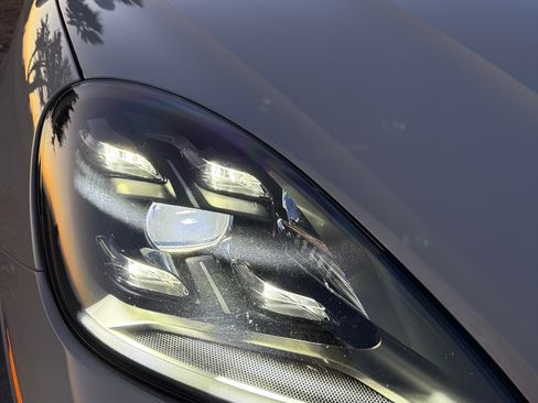 Used 2021 Porsche Cayenne GTS image 29