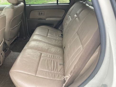 Used 2000 Toyota 4Runner Limited image 12