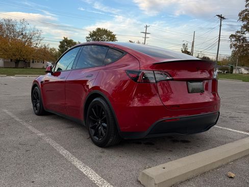 Used 2021 Tesla Model Y Performance image 5