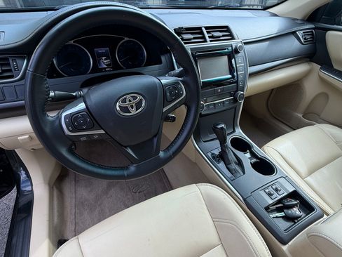Used 2015 Toyota Camry XLE FWD image 8