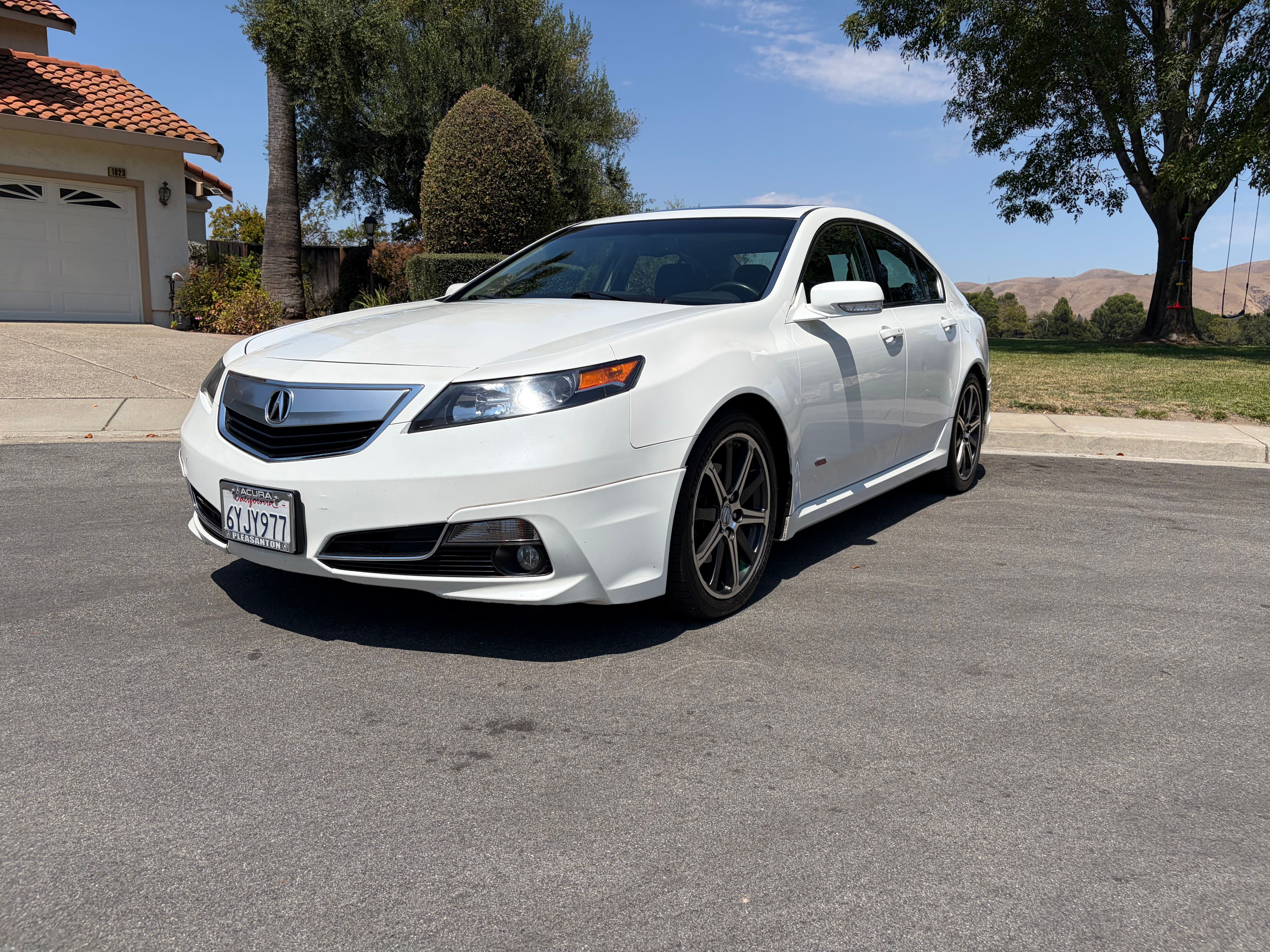 Used 2012 Acura TL w/ Technology Package FWD image 9