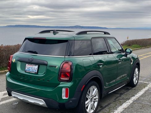 Used 2023 MINI Cooper Countryman SE w/ Storage Package image 9