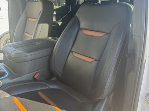 Used 2022 GMC Sierra 1500 AT4 w/ AT4 Preferred Package image 6