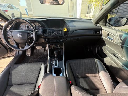 Used 2016 Honda Accord Sport image 8