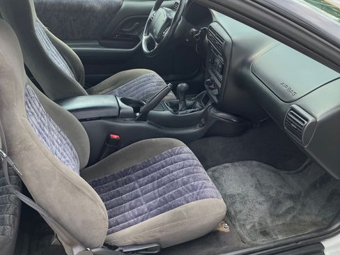 Used 2002 Chevrolet Camaro Z28 w/ Preferred Equipment Group RWD image 5