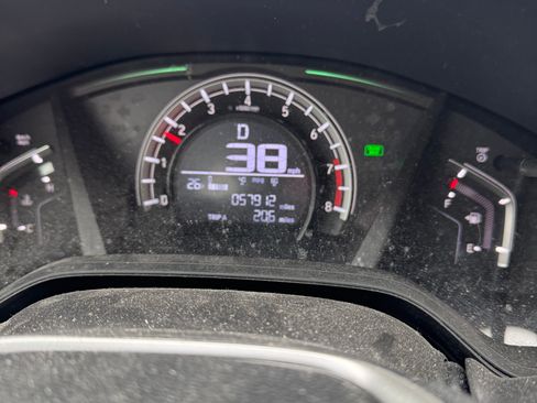 Used 2018 Honda CR-V LX image 12