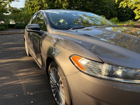 Used 2014 Ford Fusion Titanium FWD image 1