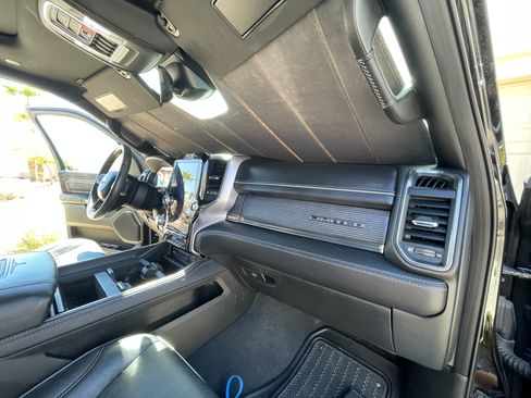 Used 2019 RAM 1500 Limited w/ Advanced Safety Group AWD/4WD image 14