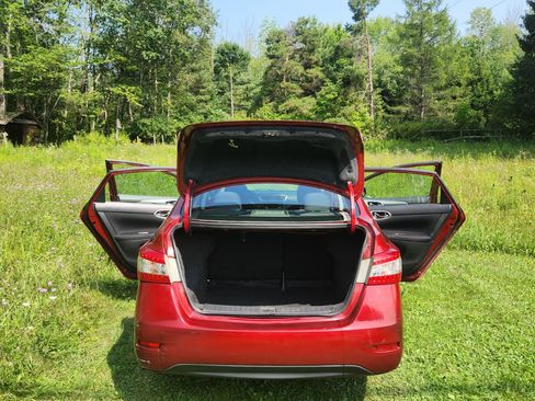 Used 2015 Nissan Sentra SV FWD image 22