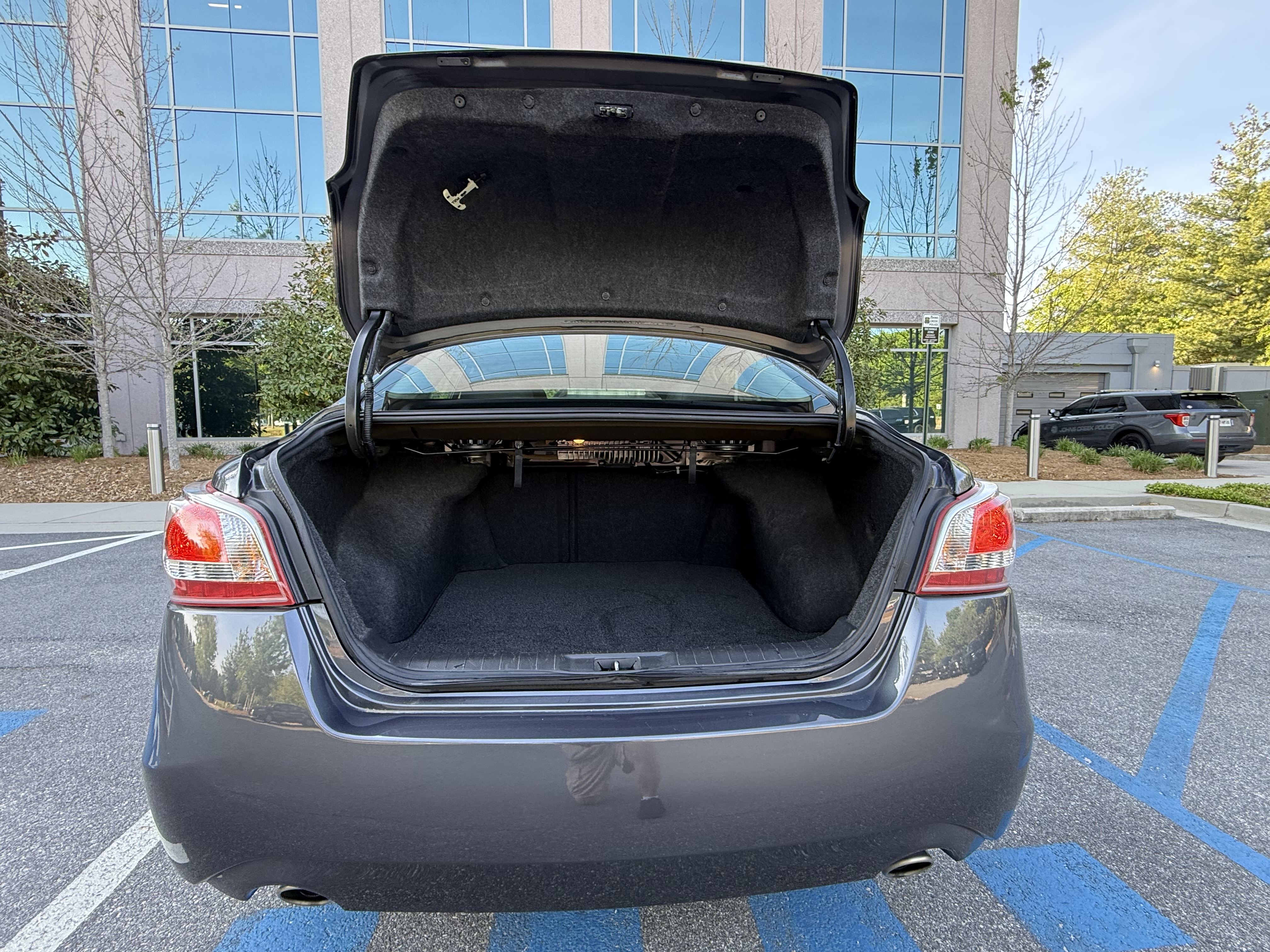 Used 2013 Nissan Altima 3.5 SL w/ Technology Pkg FWD image 20