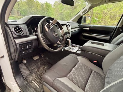 Used 2020 Toyota Tundra SR5 w/ TRD Off-Road Package AWD/4WD image 9