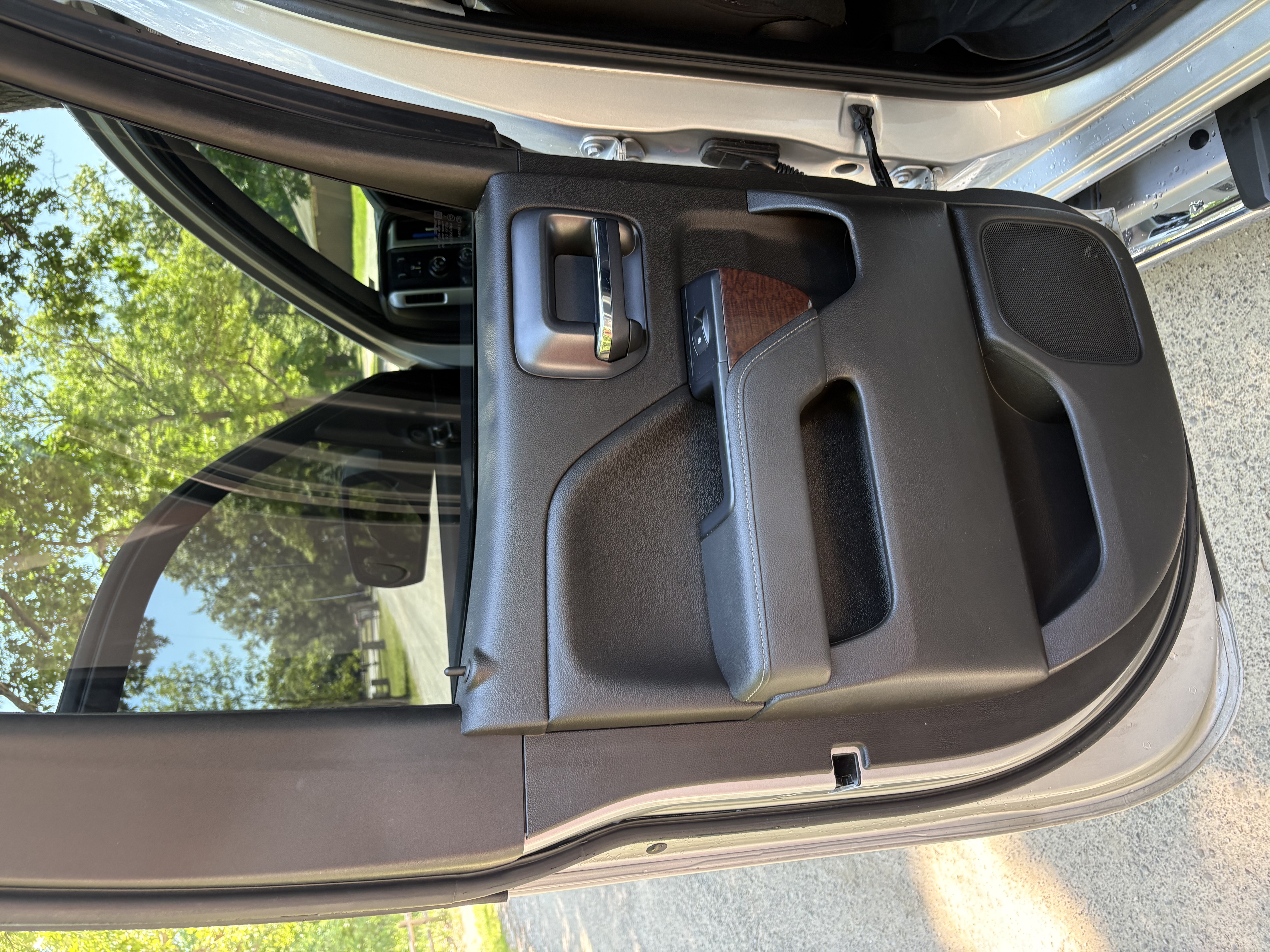 Used 2019 GMC Sierra 1500 SLE w/ SLE Value Package AWD/4WD image 18