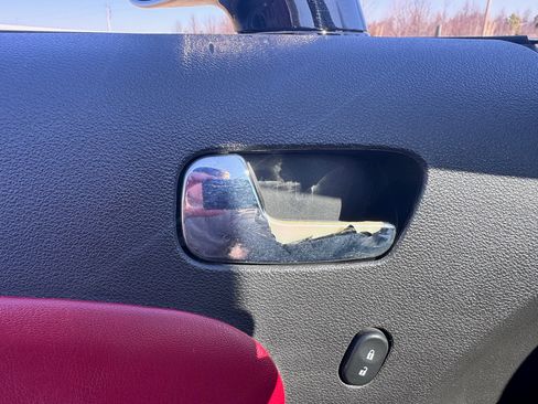 Used 2008 Saturn Sky Red Line image 23