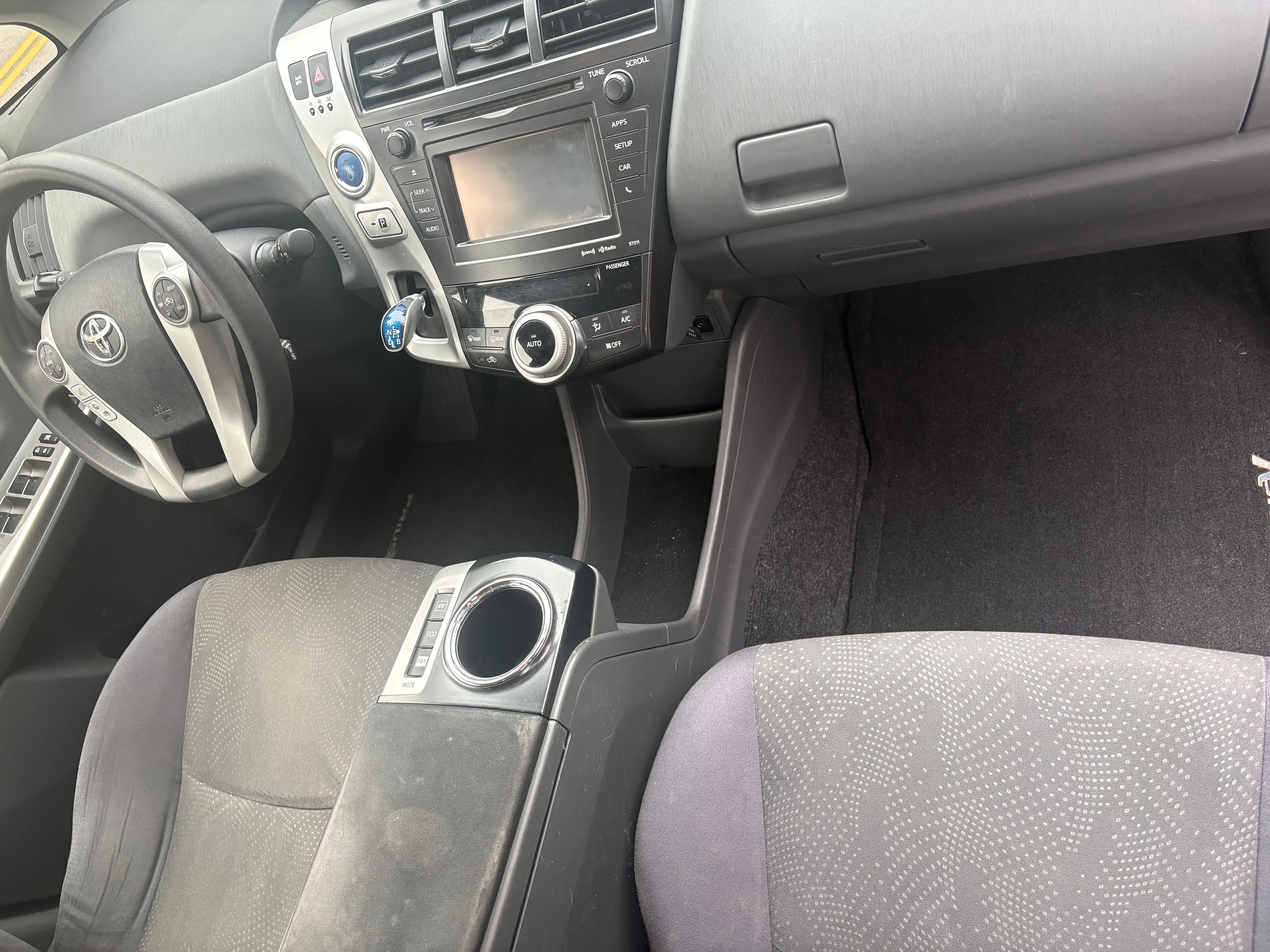 Used 2014 Toyota Prius V Three FWD image 14