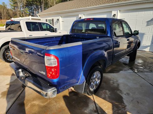 Used 2006 Toyota Tundra SR5 image 2