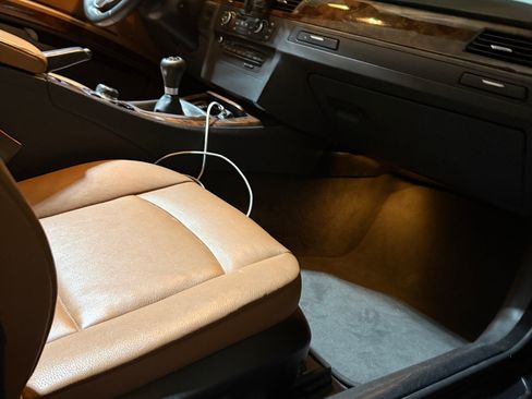 Used 2013 BMW 328i Convertible image 13