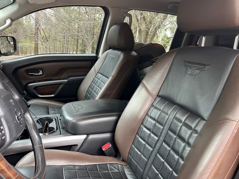 Used 2017 Nissan Titan Platinum Reserve image 9