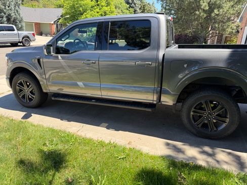 Used 2021 Ford F150 Lariat w/ Equipment Group 502A High AWD/4WD image 6