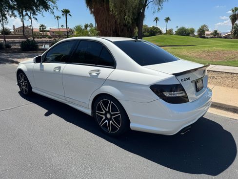 Used 2014 Mercedes-Benz C 250 Sedan image 2