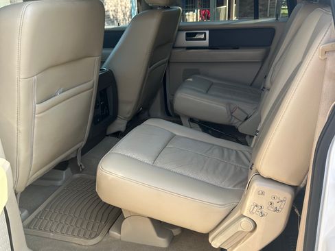 Used 2014 Ford Expedition EL XLT w/ Equipment Group 202A image 10