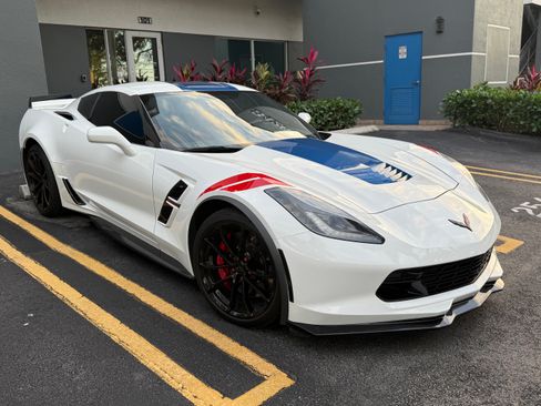 Used 2017 Chevrolet Corvette Grand Sport image 2