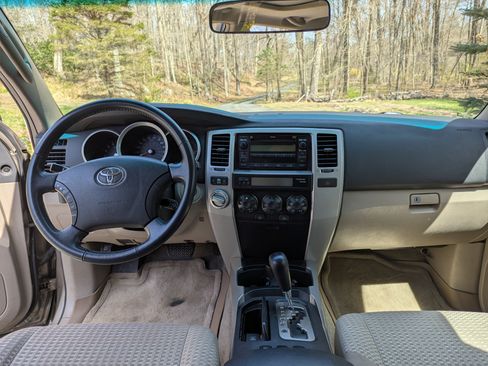 Used 2008 Toyota 4Runner Sport image 17