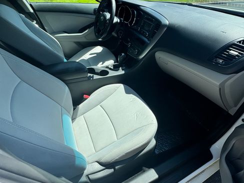 Used 2013 Kia Optima LX w/ Convenience Plus Pkg FWD image 9